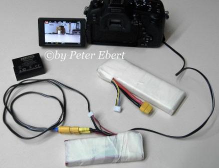 Akku Koppler Lumix DMC-FZ 1000 im Betrieb mit Modellbau-Akkus, der Kameraadapter hat mit der Modifizierung die gleichen Anzeigen im Monitor wie etwa Ladezustand vom Akku. 