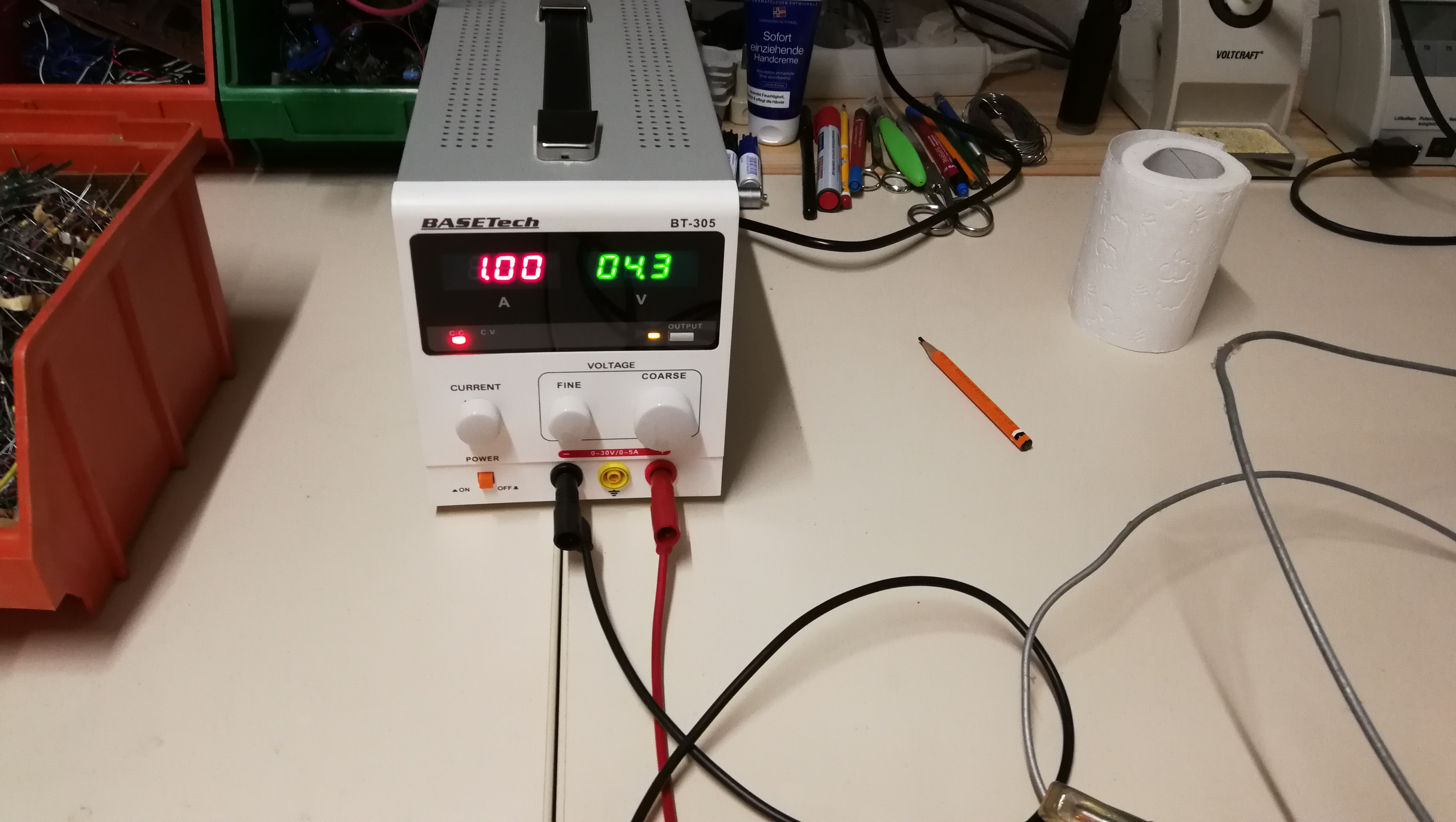 Hochvolt-System-Messung Labornetzteil als Konstantstromquelle für Messaufbau von Übergangswiderstand ohne Kelvinklemme